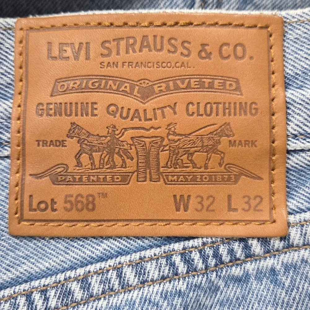 Levis 568 Cargo Jeans Men 32x32 Light Wash Blue Denim Loose Straight Utility NEW